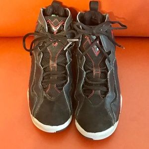 NIKE AIR JORDAN BLACK/RED-ANTHRACITE /GREY